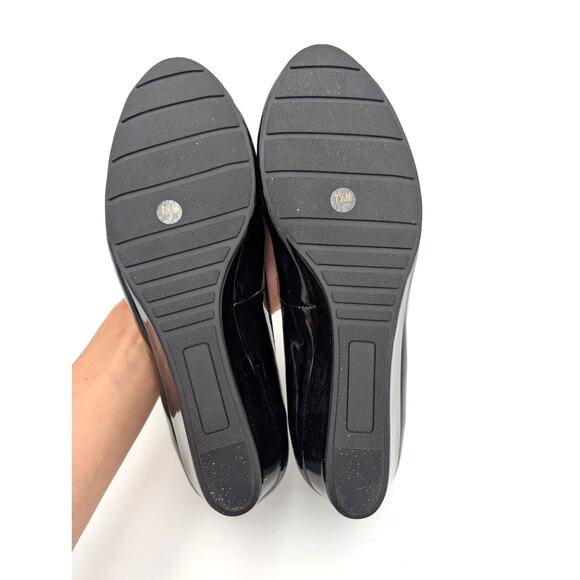 Bandolino Tad Wedge Pumps Women's Buckle Slip On Black Size US7.5M EU38 - Picture 8 of 10